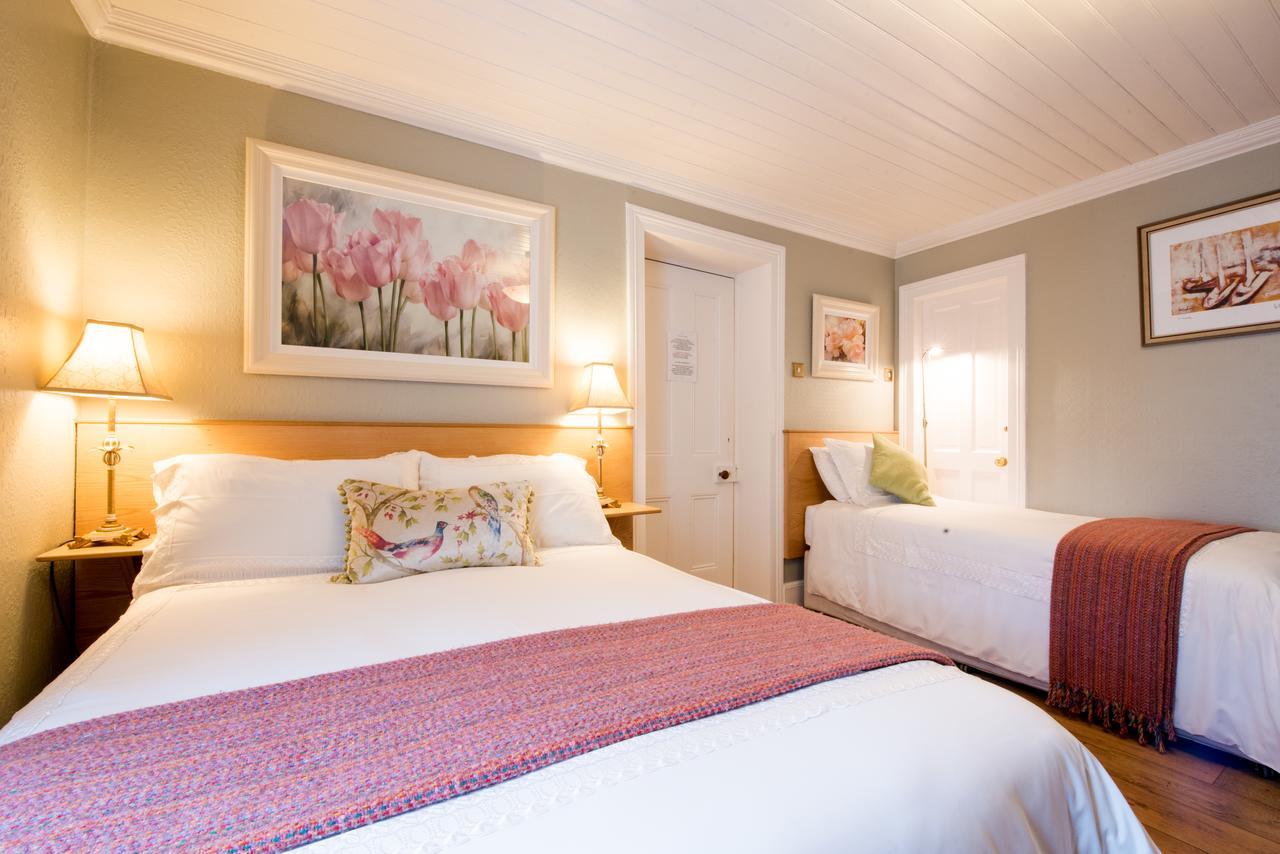 Brennan'S Accommodation Glenties Extérieur photo