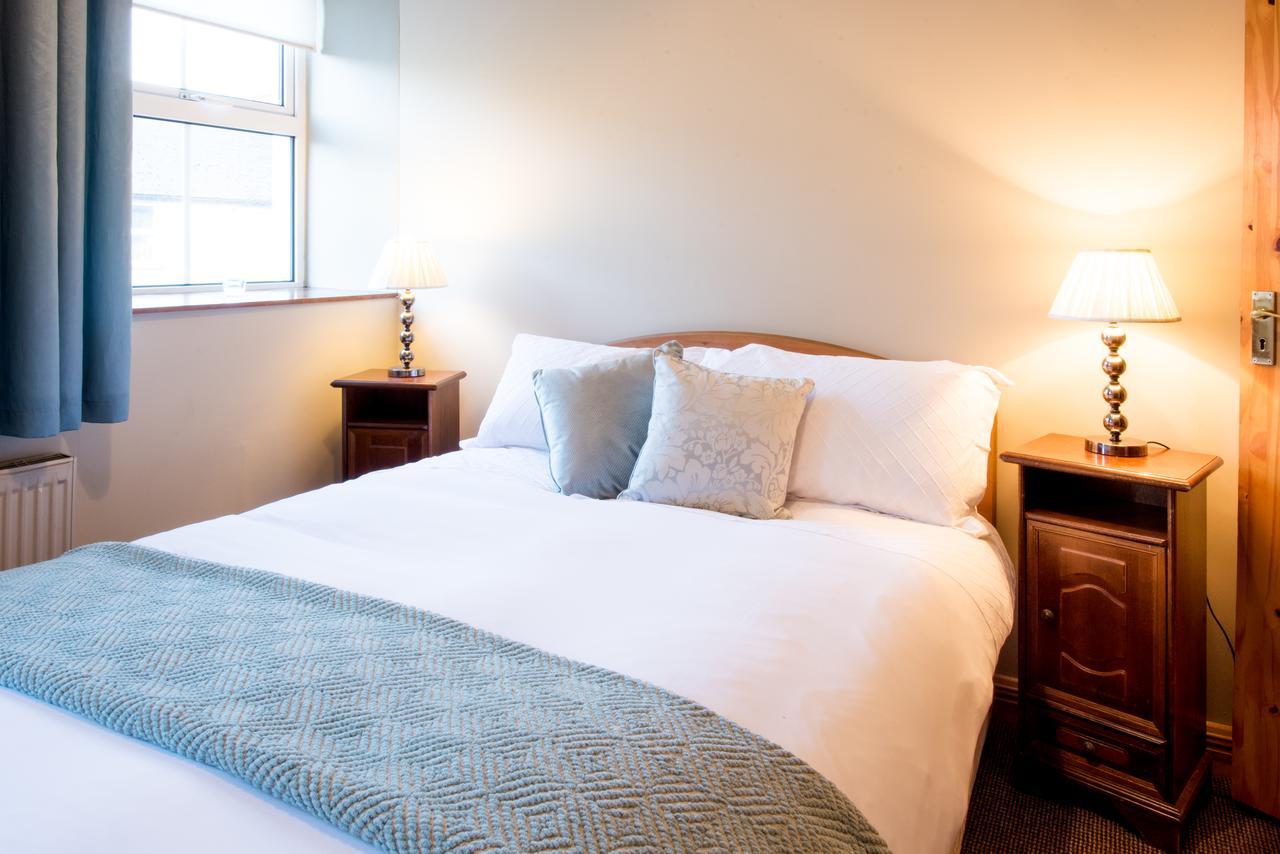 Brennan'S Accommodation Glenties Extérieur photo