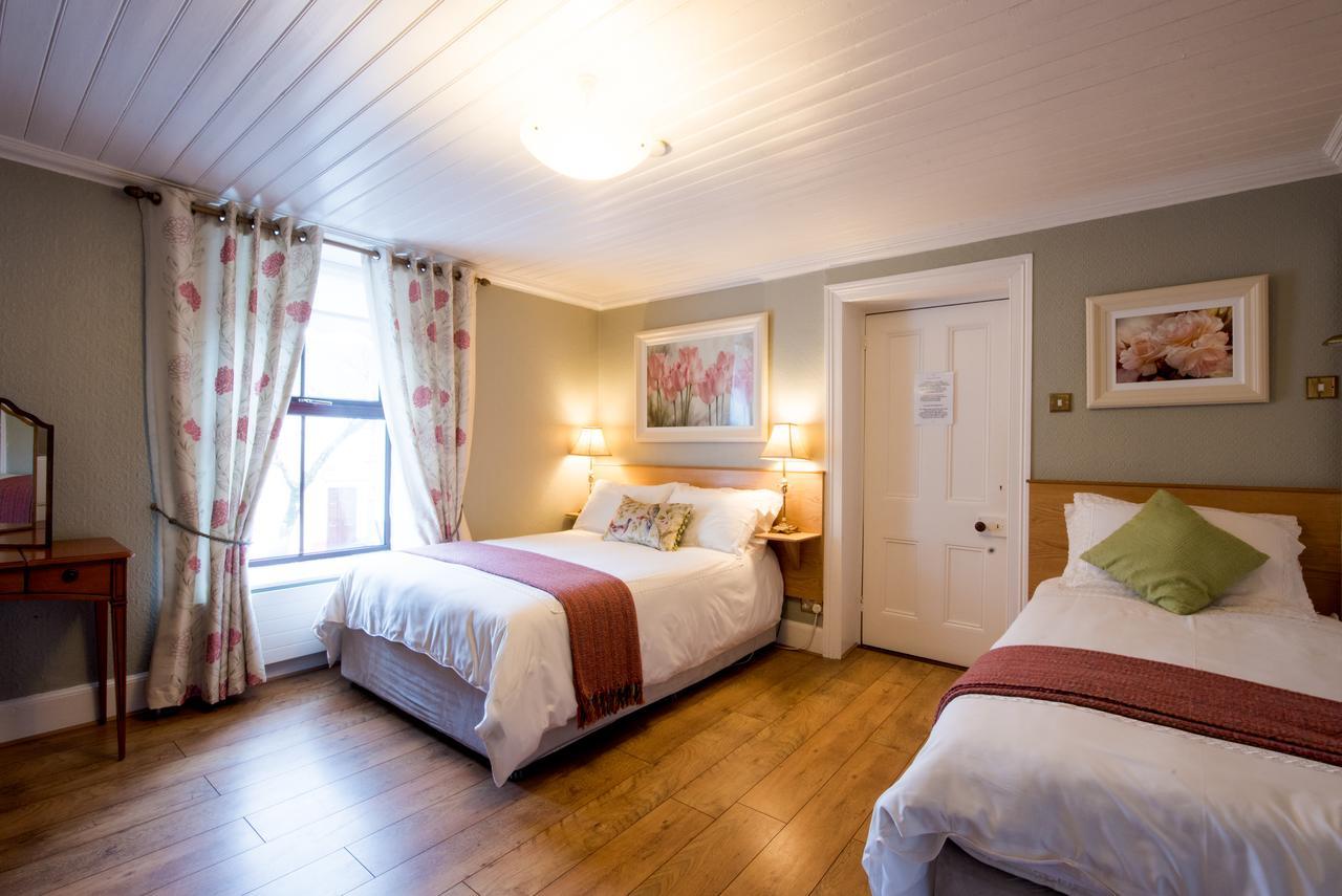 Brennan'S Accommodation Glenties Extérieur photo